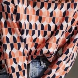 Maeve Blue and Orange Sweater anthologies. Looks new. Fits more like a xs/s.